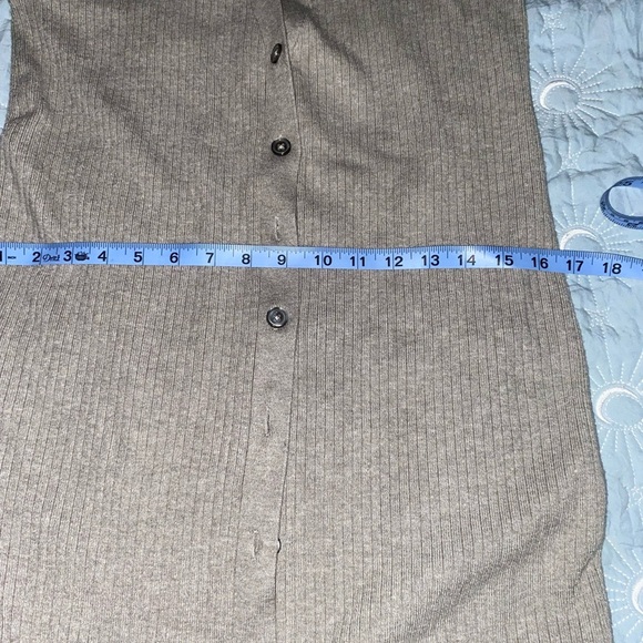 WAYF Elegant Long Sleeve cardigan Size Medium, it long is 50 inches, - Picture 12 of 12